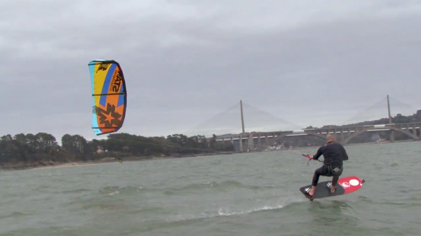 Arnaud Troalen, A must see video of freestyle move on a foil