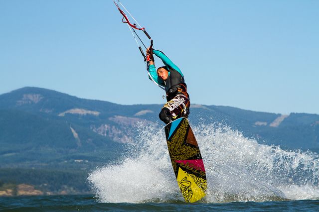 13th Annual Bridge of the Gods Kite Fest 2012