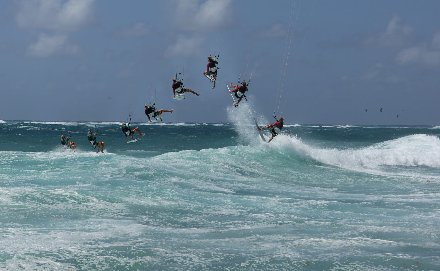 STAR welcomes SIMON JOOSTEN / BARBADOS in its SURF TEAM