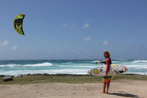 STAR welcomes SIMON JOOSTEN / BARBADOS in its SURF TEAM