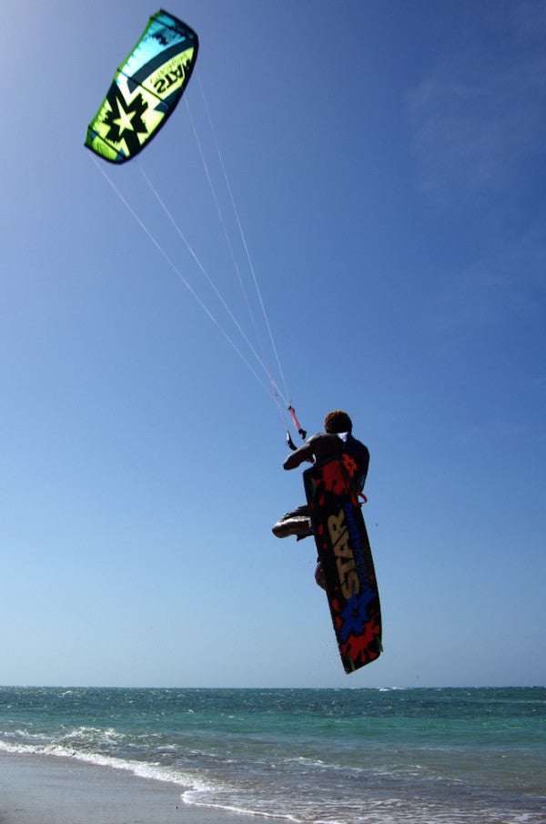 TAINA 2015 + ELITE v2 BAR review by THEKITEBOARDER